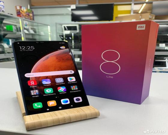 Xiaomi Mi 8 Lite, 4/64 ГБ