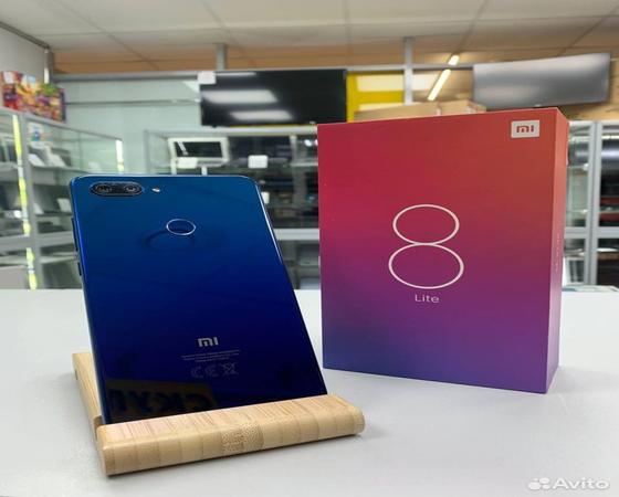 Xiaomi Mi 8 Lite, 4/64 ГБ