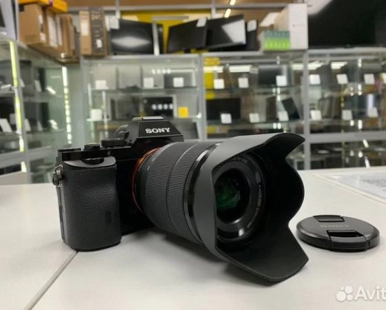 Sony Alpha ilce-7 Kit FE 28-70mm f/3.5-5.6 OSS