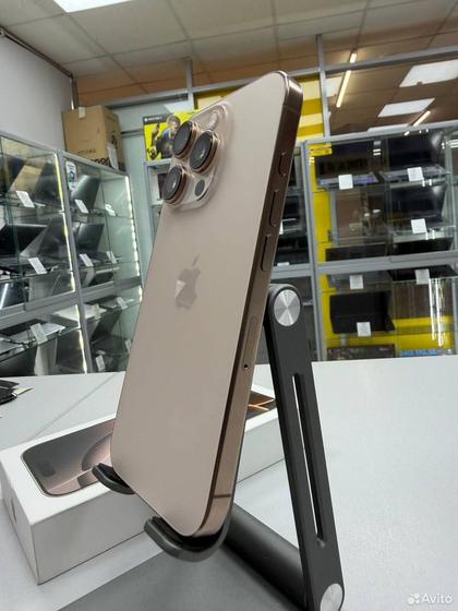 iPhone 16 Pro, 256 ГБ, SIM + eSIM