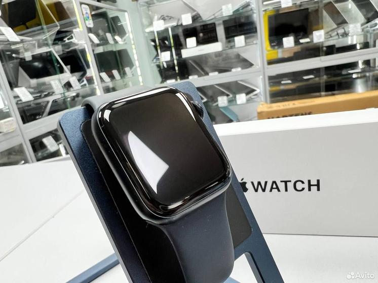 Apple Watch SE 40 мм (2-го поколения)