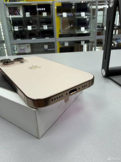 iPhone 16 Pro, 256 ГБ, SIM + eSIM