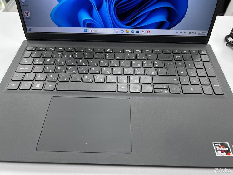 Ноутбук Dell Inspiron Ryzen 7 8 ядер/ Ram 8Gb/ SSD