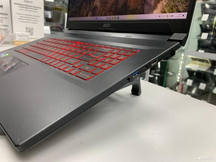 Ноутбук MSI Katana Core i7 10 ядер/ RTX 3050