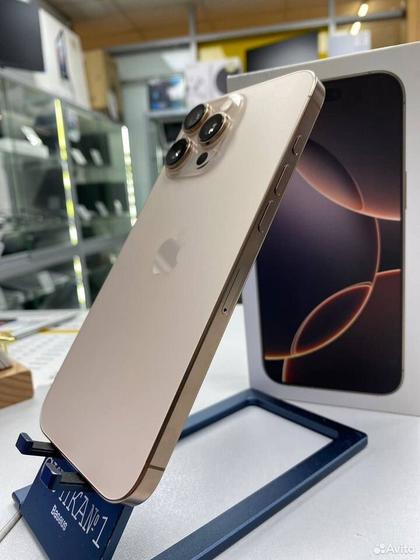 iPhone 16 Pro Max, 256 ГБ, SIM + eSIM