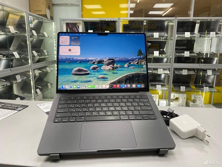 Apple Macbook Pro 2023г. A2992 M3 Pro/ Ram 18Gb