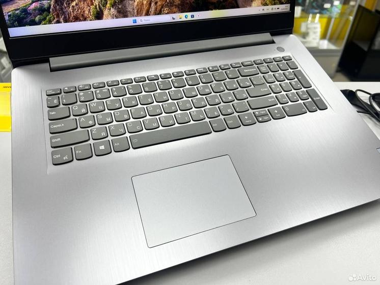 Ноутбук Lenovo Ryzen 7 5700U 4.3Ghz/ SSD 512Gb