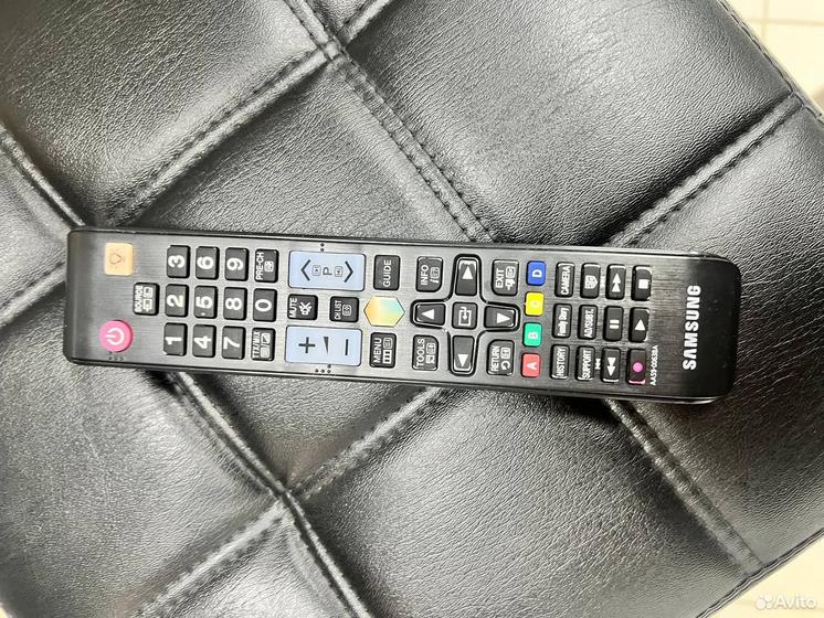 Телевизор Samsung UE55ES8007U