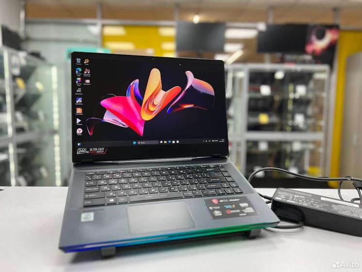 Ноутбук MSI GE66 Raider Core i7 6 ядер/ RTX 2070 8