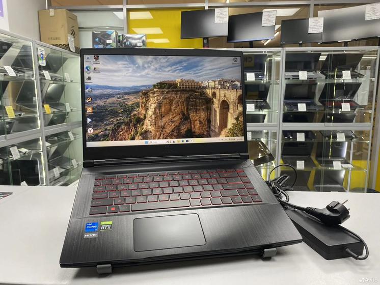 Ноутбук MSI Core i5 6 ядер/ GeForce RTX 3050 Ti