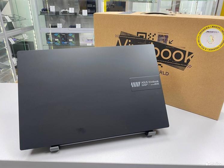 Ноутбук asus E1504FA-BQ522