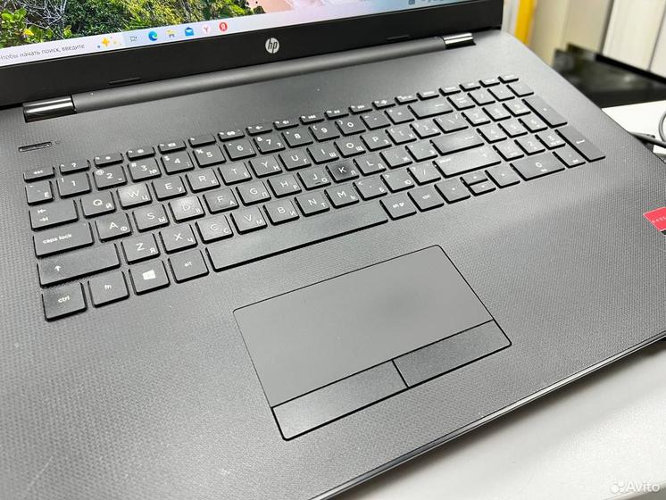 Ноутбук HP 17-ak045ur A12-9/ Ram 8Gb/ SSD+HDD