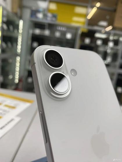 iPhone 17, 256 ГБ, SIM + eSIM