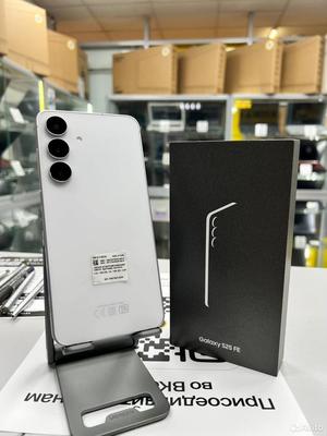 Samsung Galaxy S25 FE, 8/512 ГБ, 2 SIM