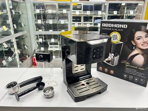 Кофеварка рожковая Redmond RCM-1511